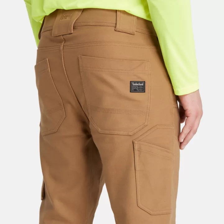 Calças utilitárias Timberland PRO Morphix Double-front para homem, na cor amarela.