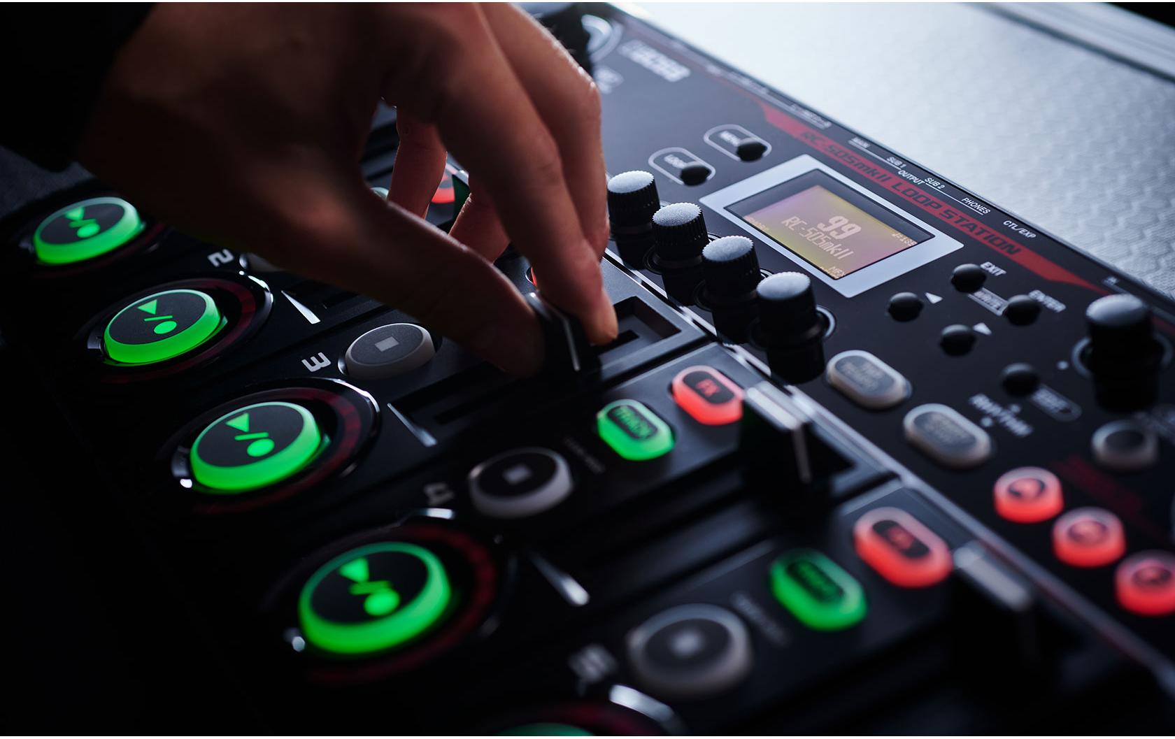 Effektgerät RC-505mkII<br>Looping-Magie unter Ihren Fingern