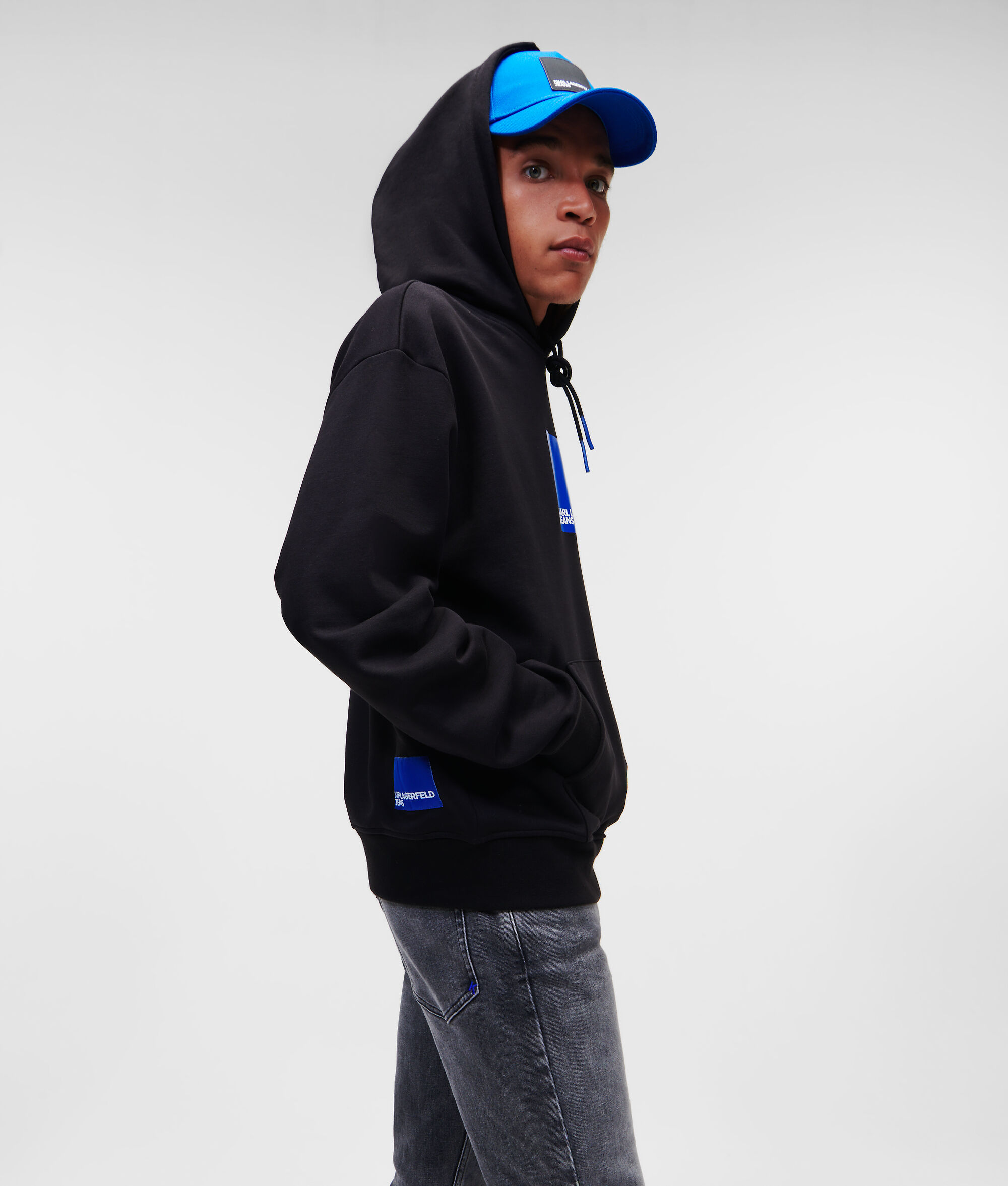 SWEAT À CAPUCHE AVEC LOGO KLJ