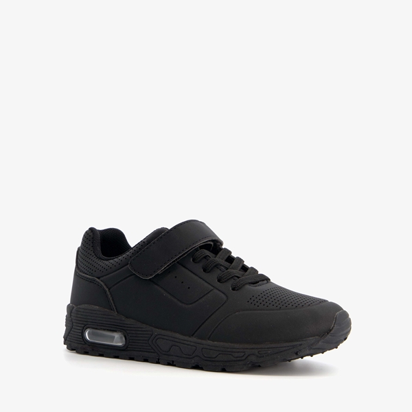 Blue Box jongens sneakers zwart met airzool