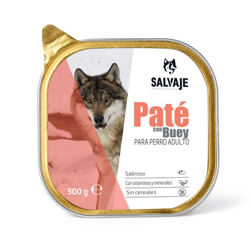 Boi selvagem adulto em banheira de patê para cães
