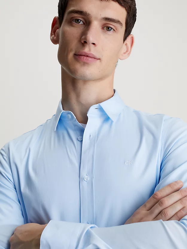 Camisa justa de popeline elástica