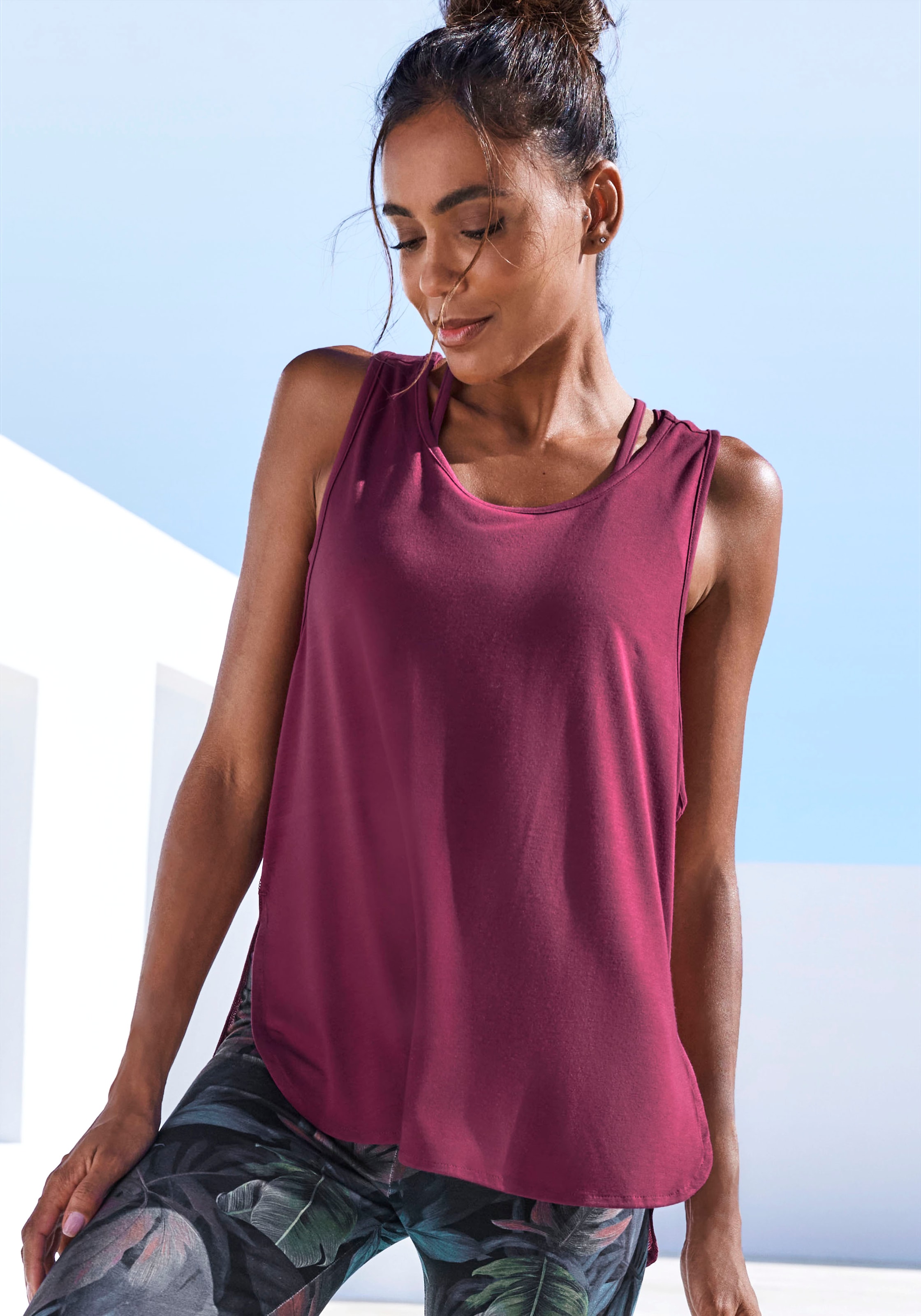 LASCANA ACTIVE Tanktop , Sporttop mit Mesheinsatz und Racerback
