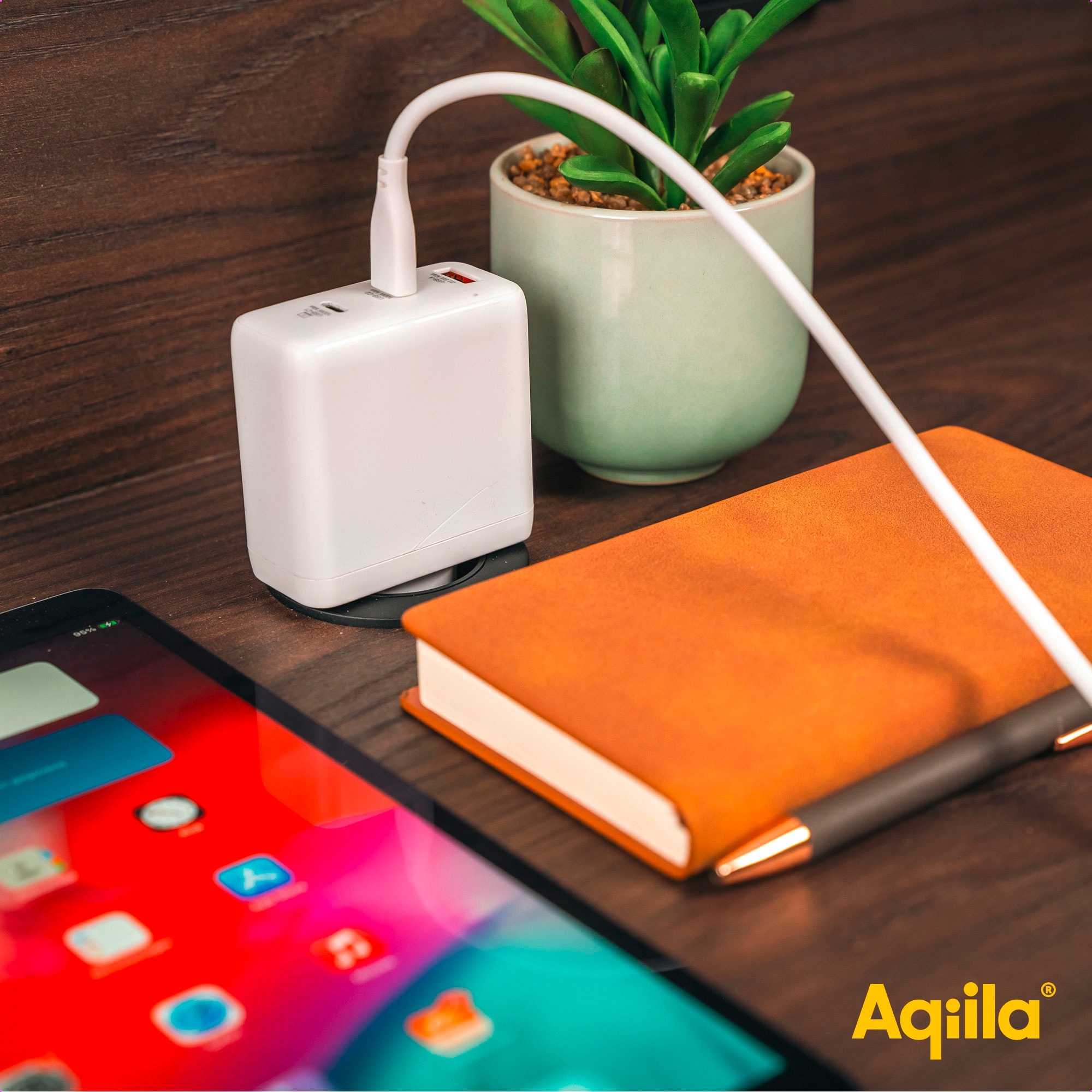 Aqiila Chargebird W4 Steckerlader 120W 2x USB-C 1x USB-A