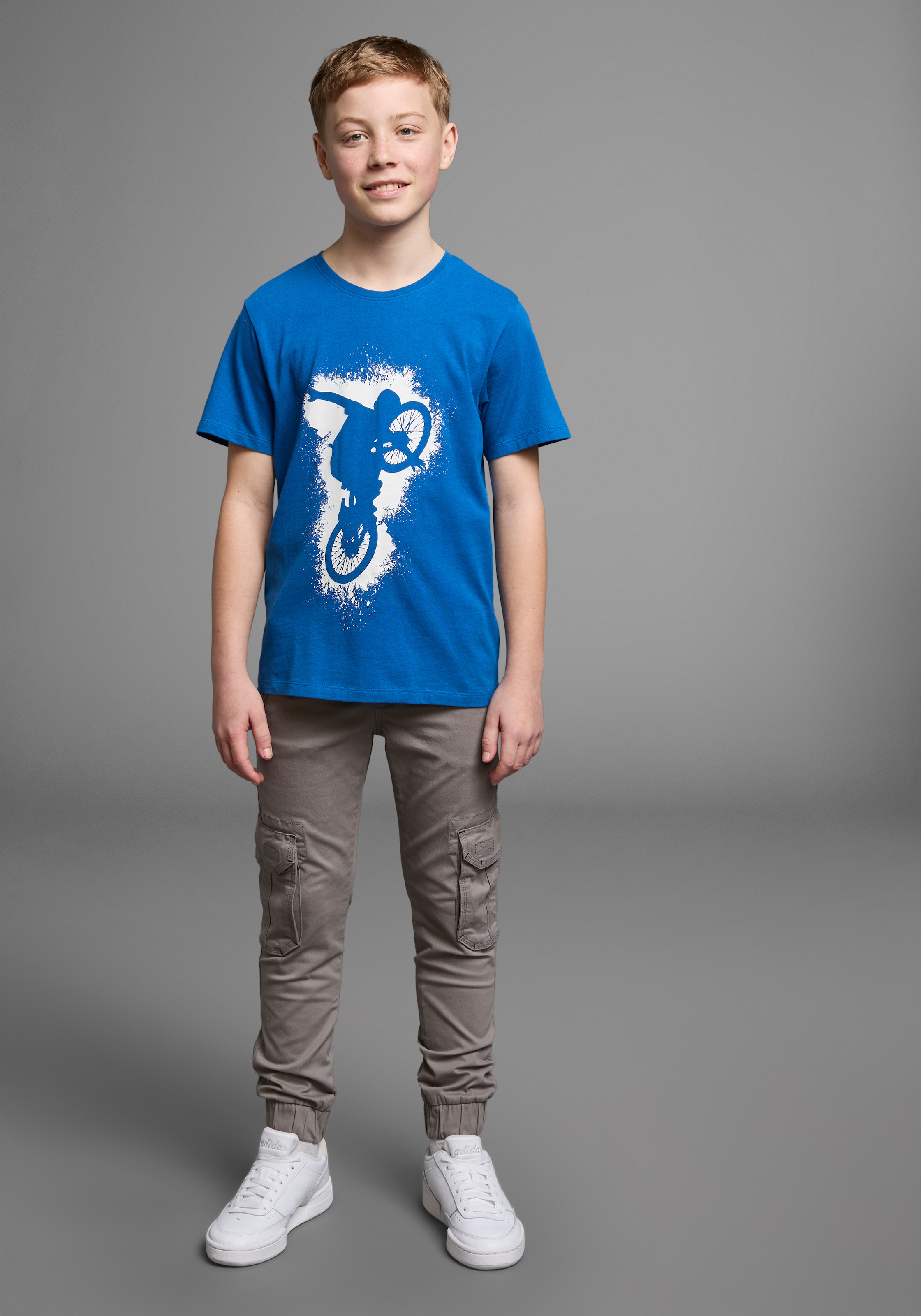 KIDSWORLD T-Shirt »Mit lässigem Druck: BIKER«, Kurzarm,  bedruckt,  Rundhalsausschnitt,  aus Baumwolle