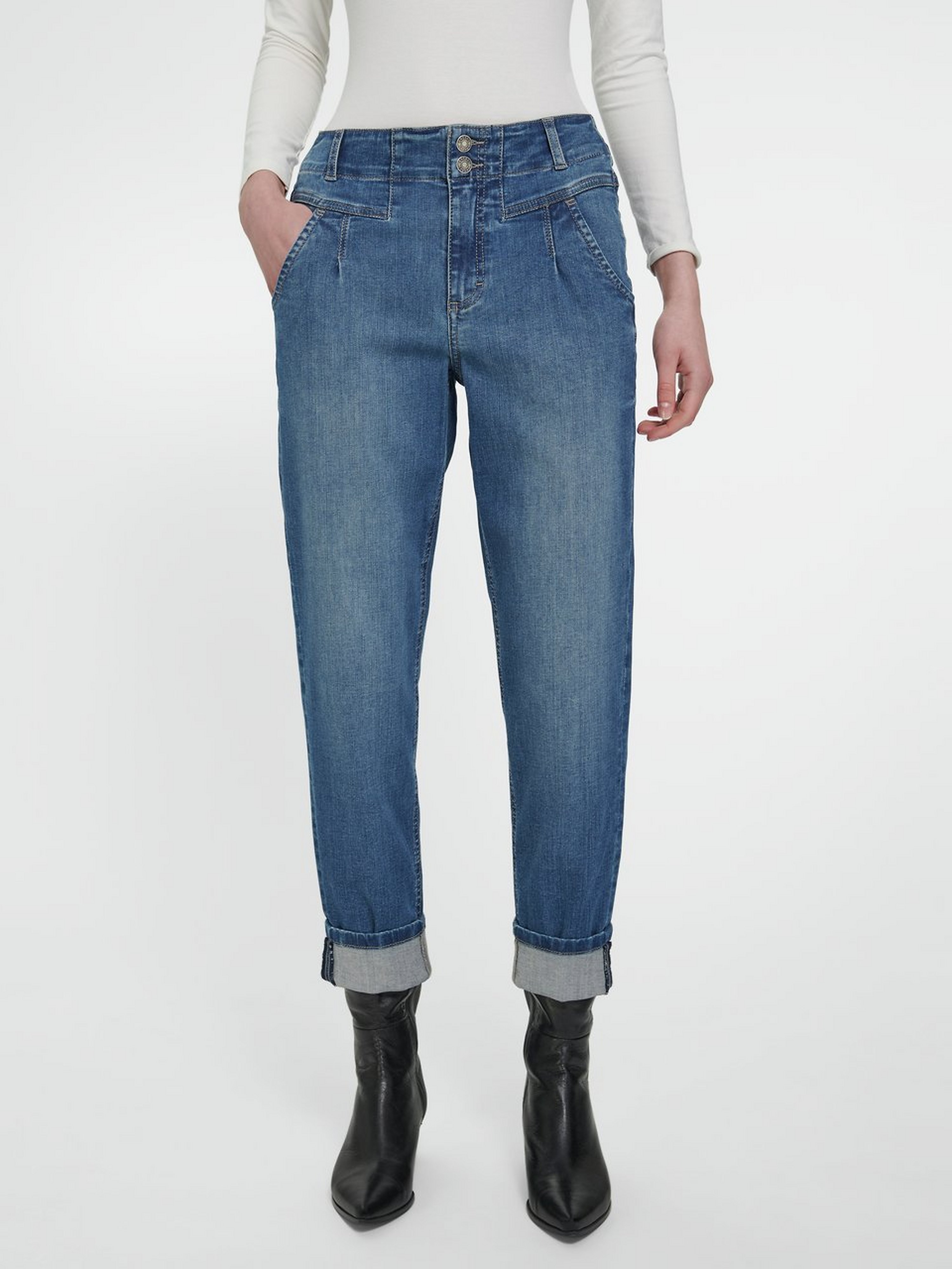 JeansJeans 