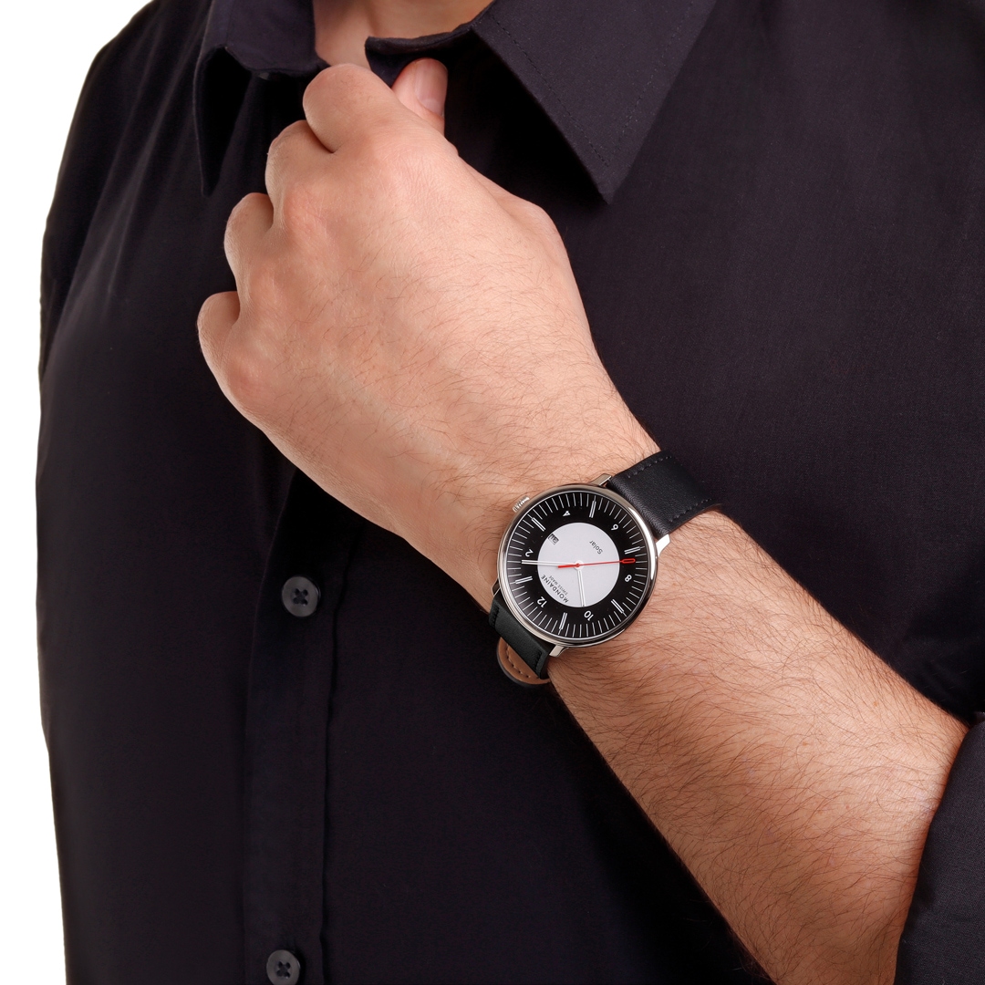 Mondaine Doppio Solar Schwarz / Weiss Ø 41