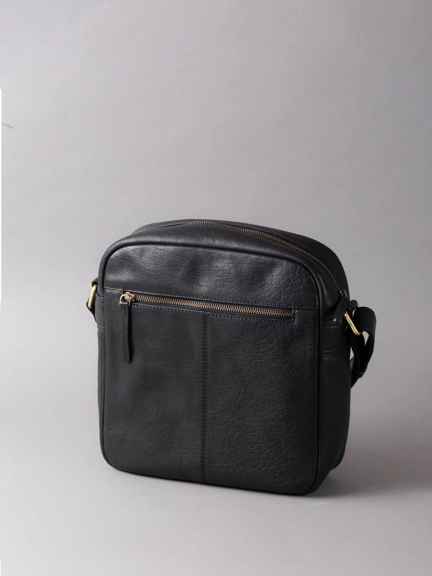 Zwart - Lakeland Leather kleine Keswick Messenger Bag