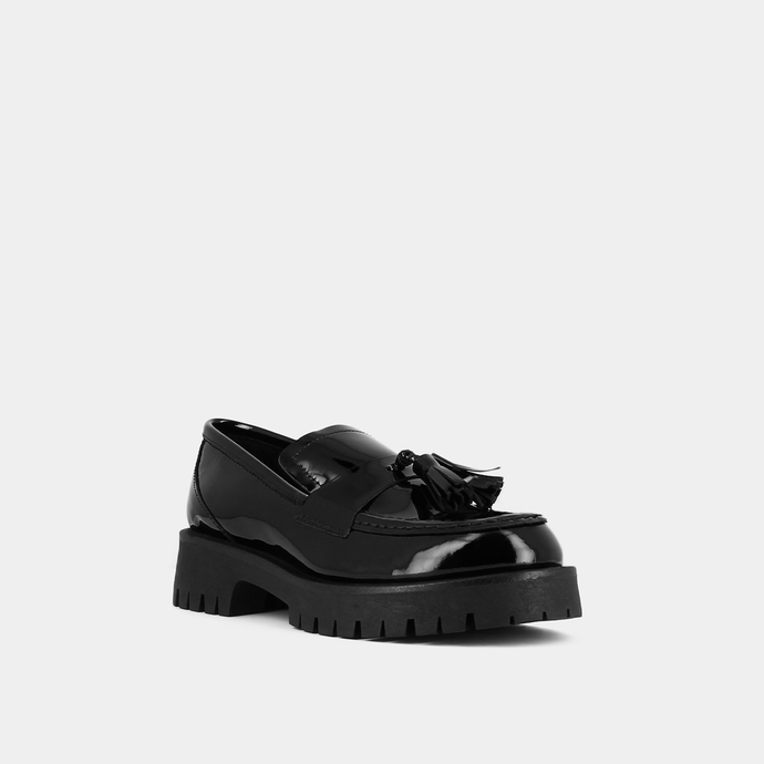 Mocassins à talons plats  en cuir vernis noir