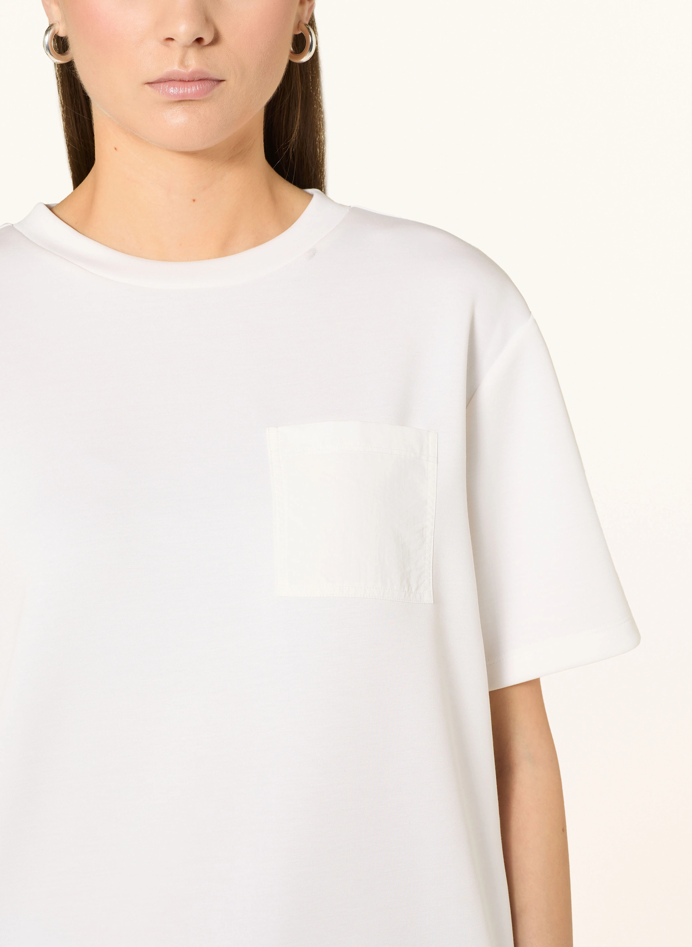 comma casual identity T-Shirt