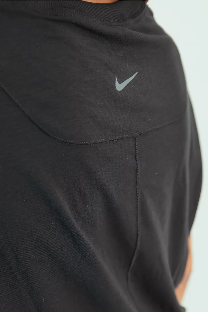 Nike One Relaxed Damen T-Shirt
