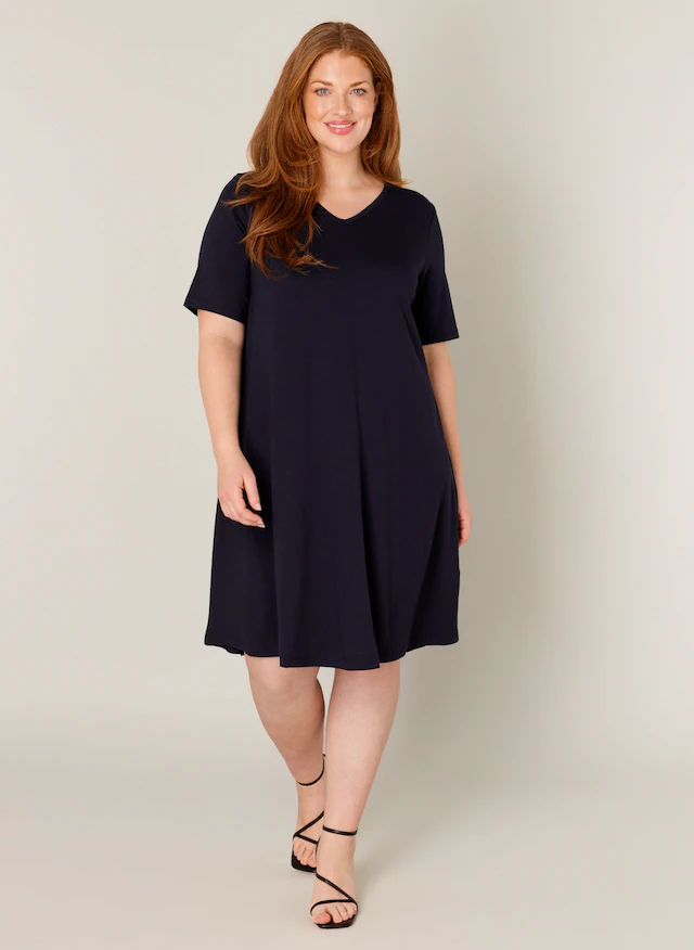 Base Level Curvy Shirtkleid »Abernathy« Sommerkleid In leicht ausgestellter Form