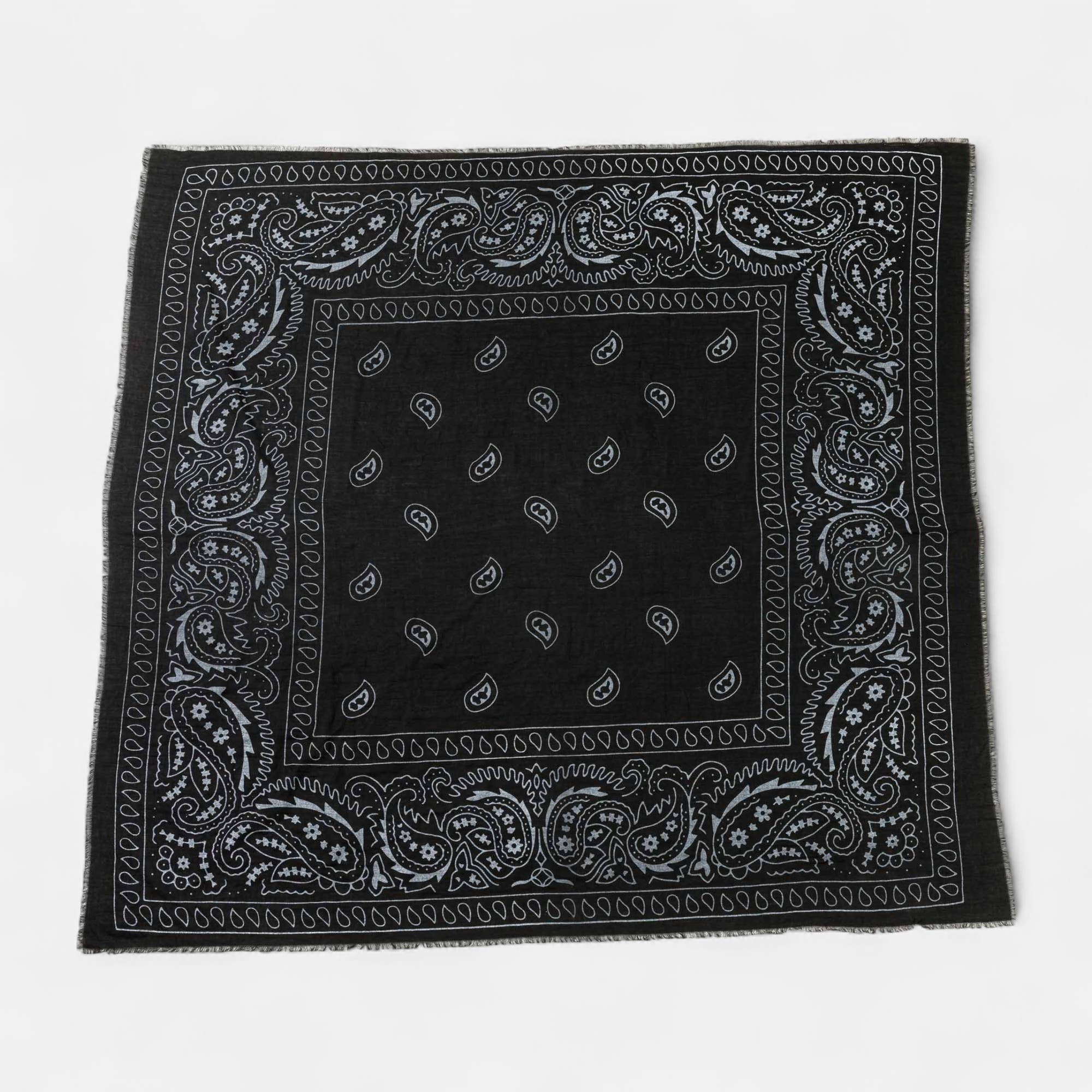 Foulard noir