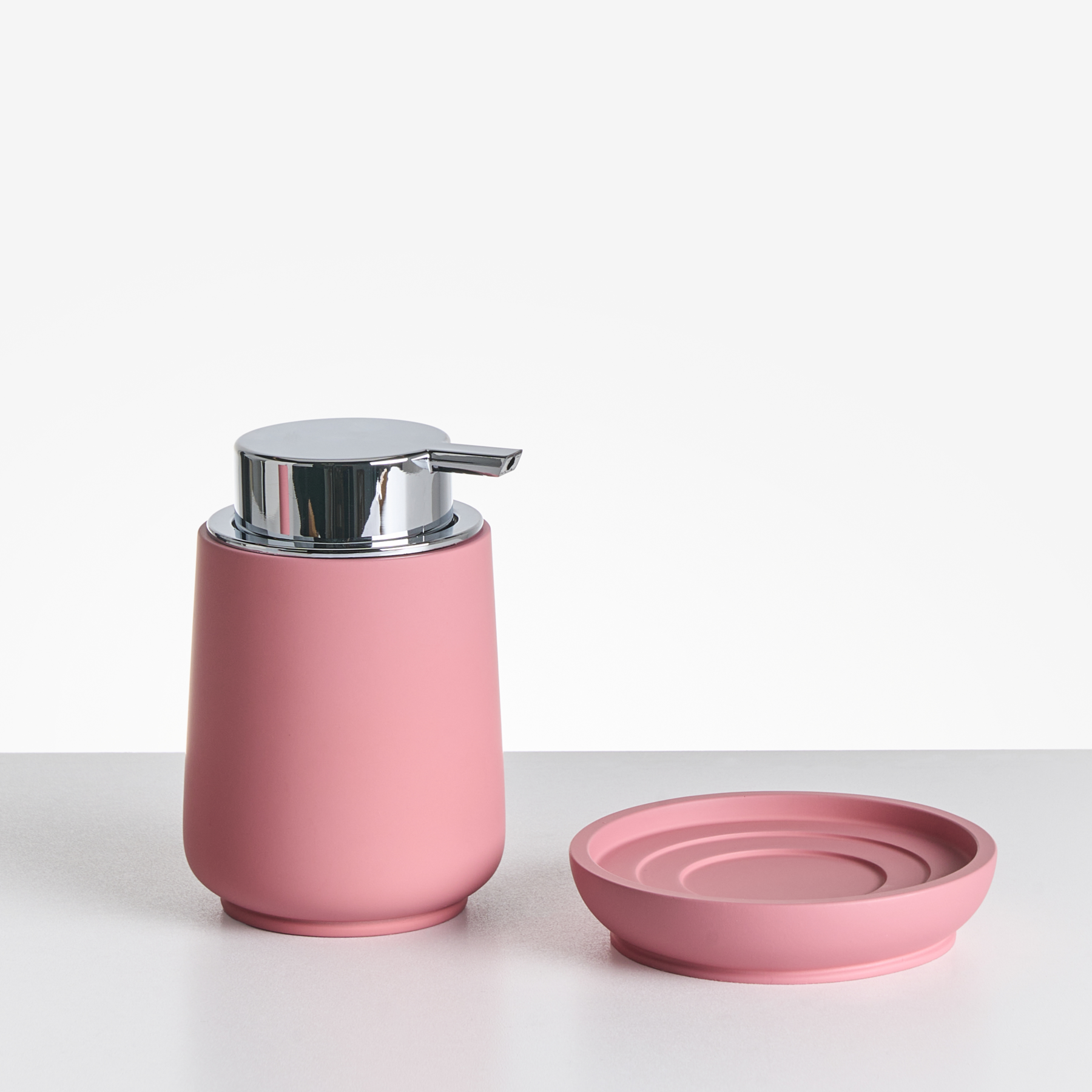 Beliani - SUCHES - Badkameraccessoireset - Roze - Polyresin