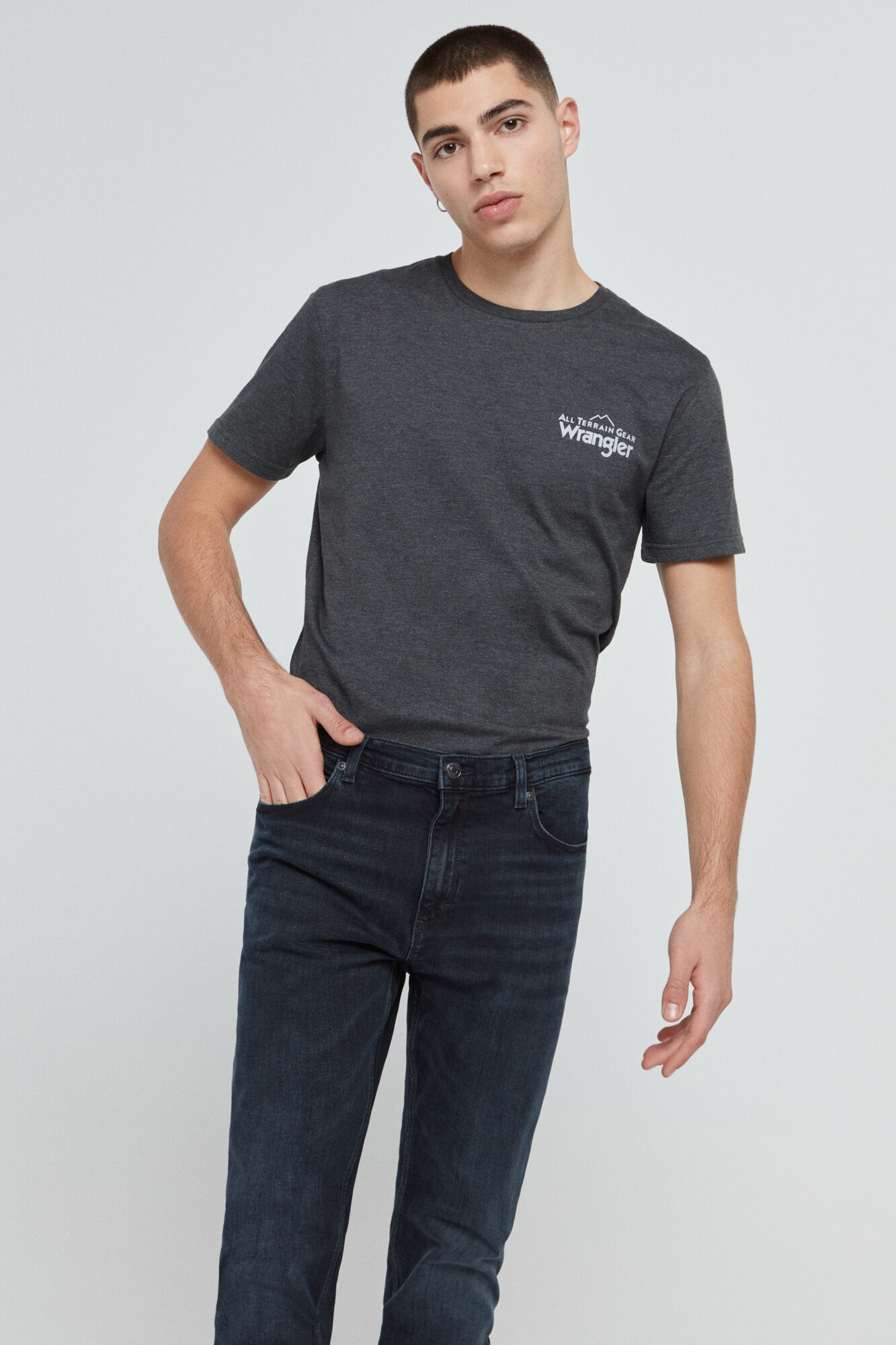 Calça jeans azul e preta - azul marinho