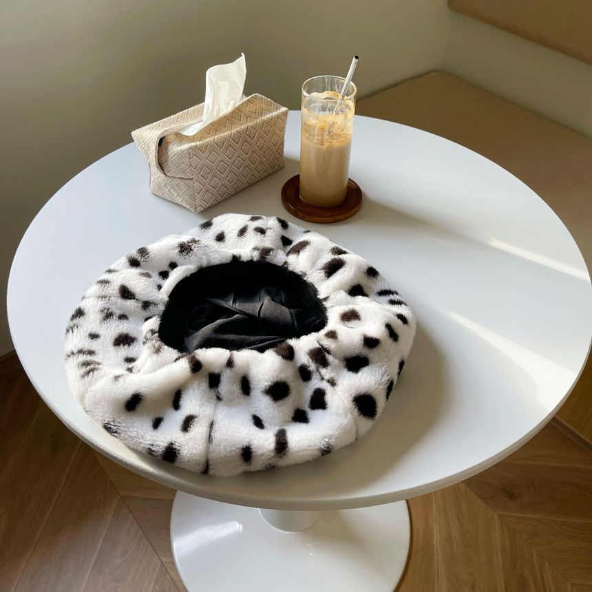 Hatrix - Set: Melkkoe Print Chenille Baret Muts + Sjaal