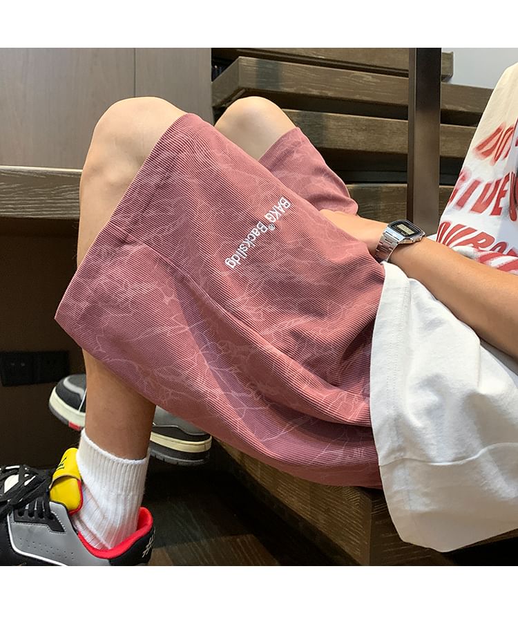 Priam - Mid Rise Lettering Patterned Shorts / Broek