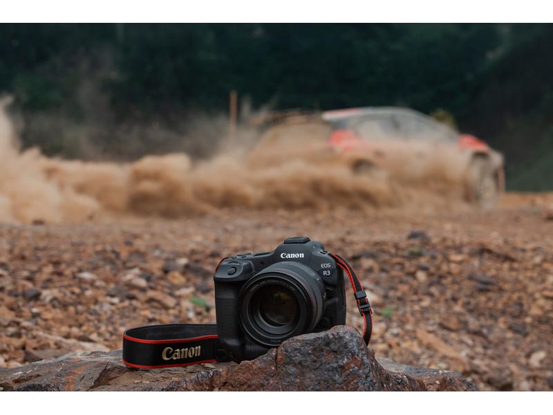 Canon Fotokamera EOS R3 Body Blitzschnelle Systemkamera zum Fotografieren und Filmen