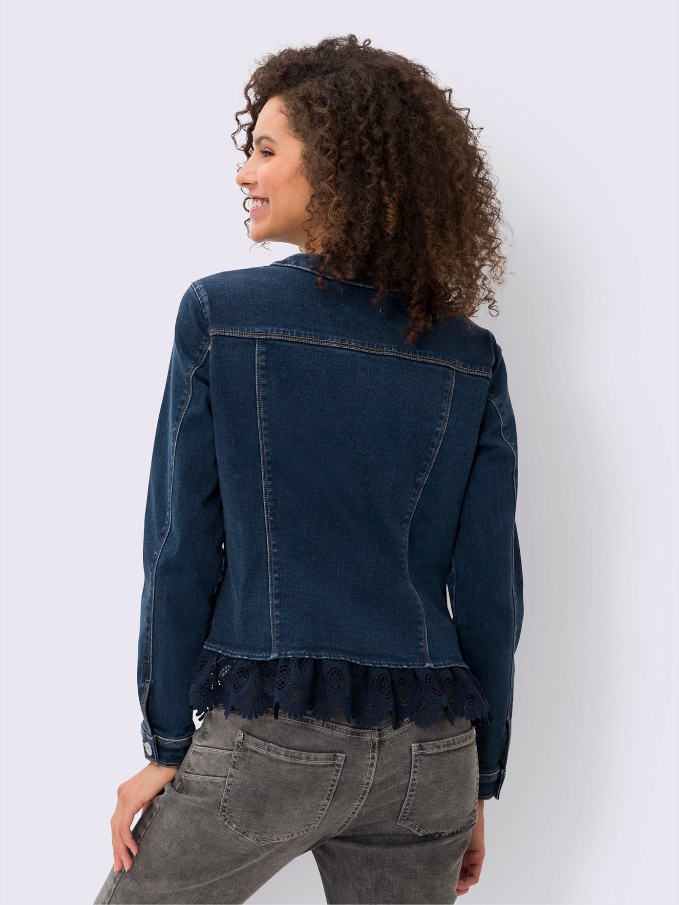 Blazer en jean bordure en dentelle à l’ourlet