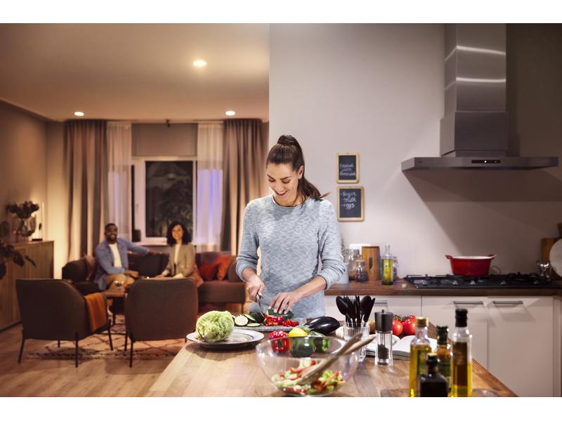 Philips Hue Leuchtmittel White & Col. Amb. E27 Einzelpack 1 Per Bluetooth steuerbares Hue E27-Leuchtmittel