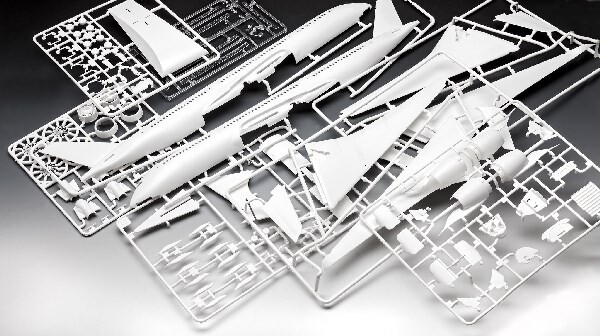 Revell - Airbus A350-900 Fly Byggesæt - 1:144 - Level 4 - 03881