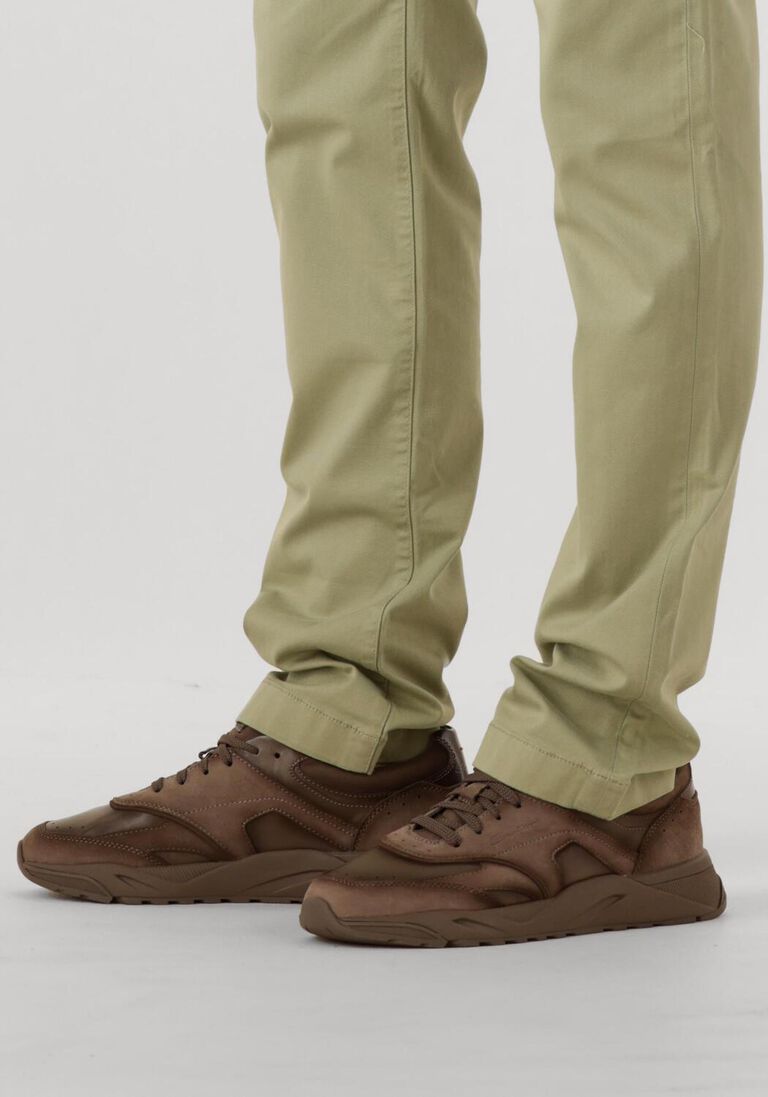 bruine santoni lage sneakers 22112