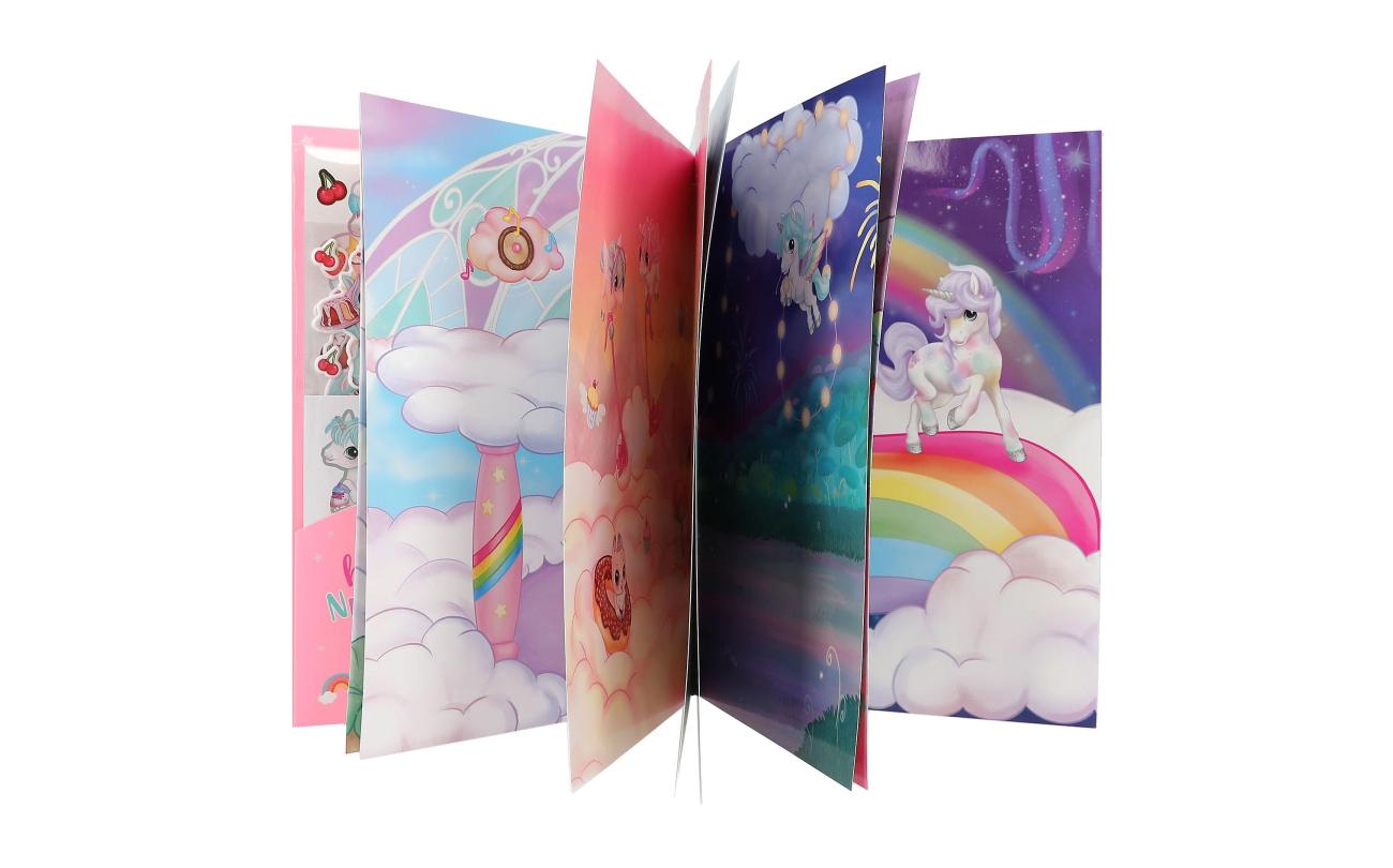 Ylvi en de Minimoomis Create your Unicorn World stickerboek