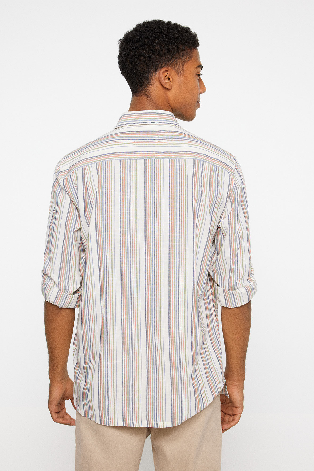 Camisa polo listrada leve