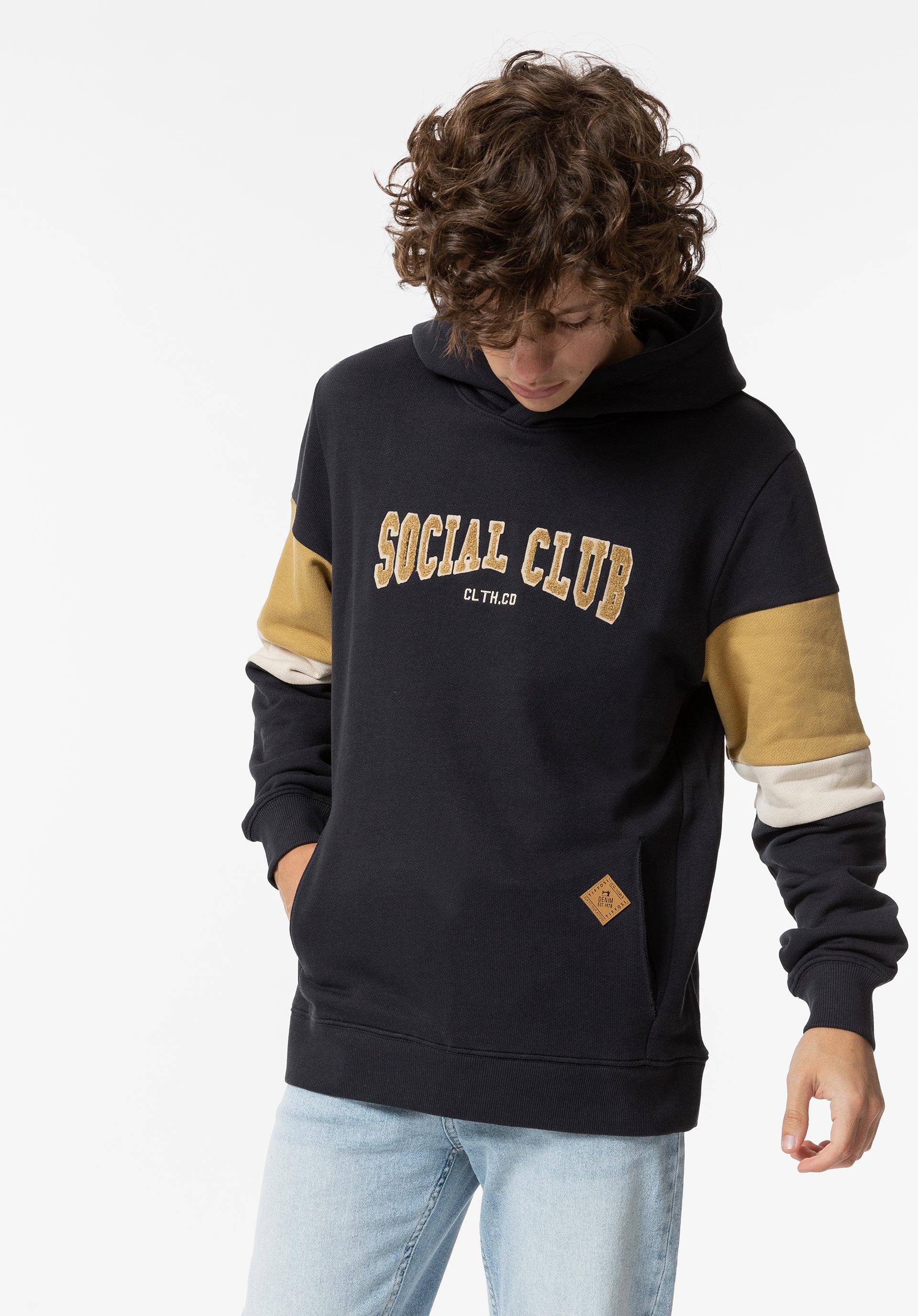 Hoodie com Textura Tricolor