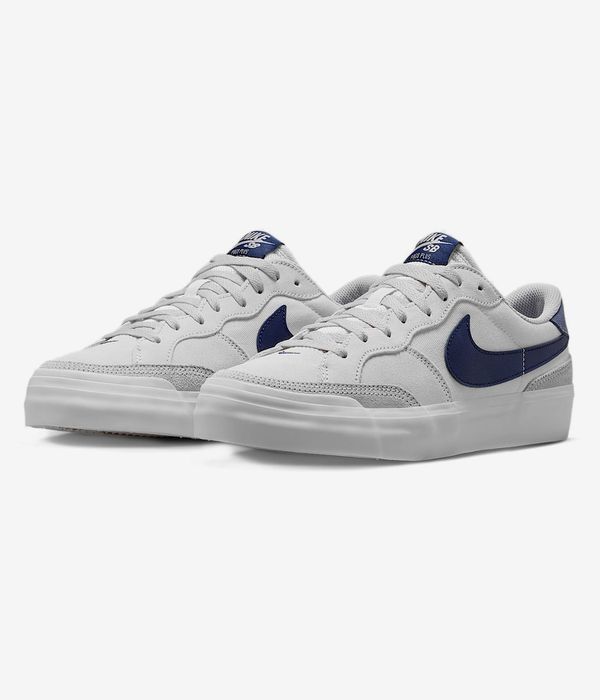 Nike SB Pogo Plus Schuh (photon dust midnight navy)