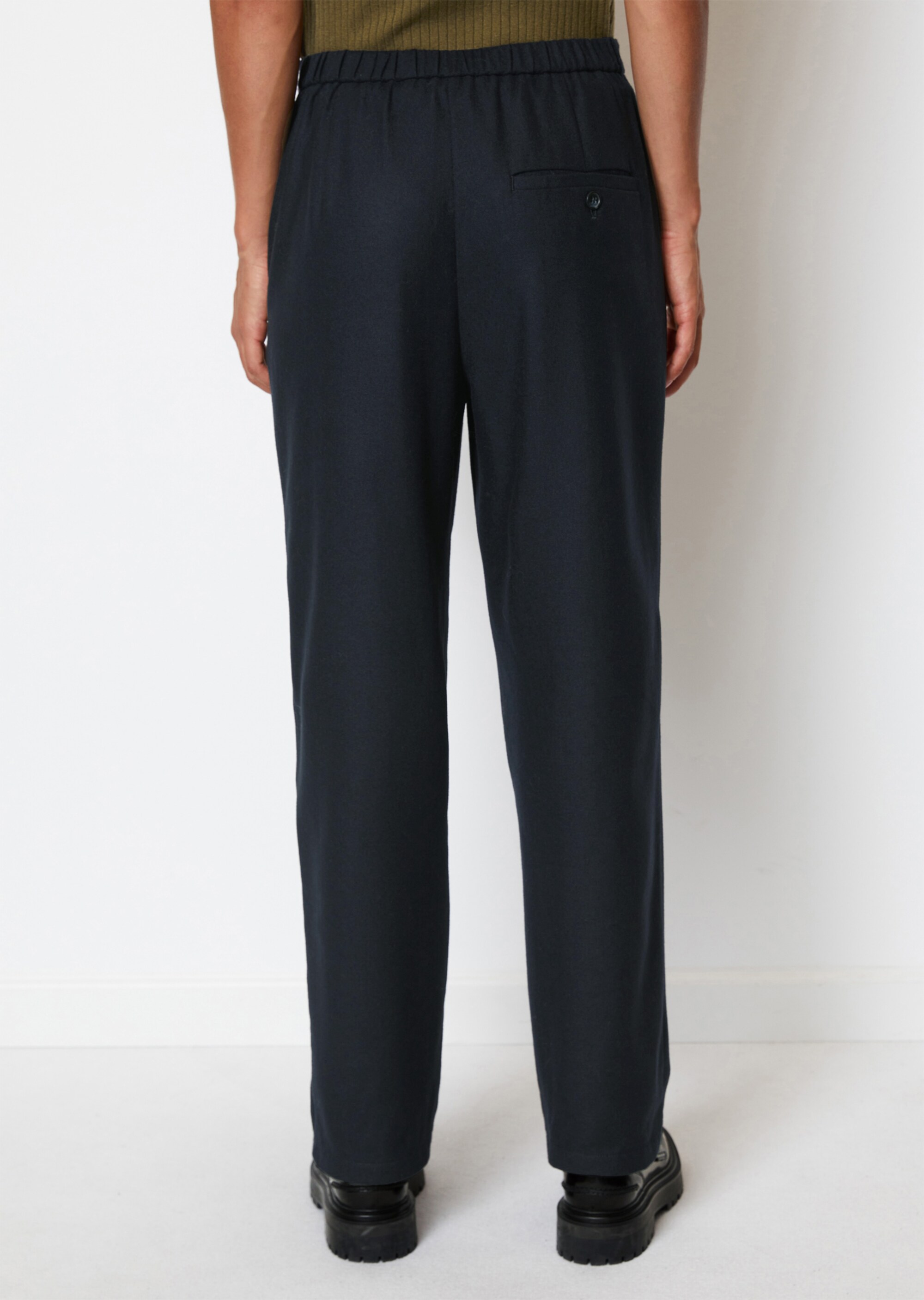 Gerade Hose cropped aus Schurwolle-Mix von Manteco