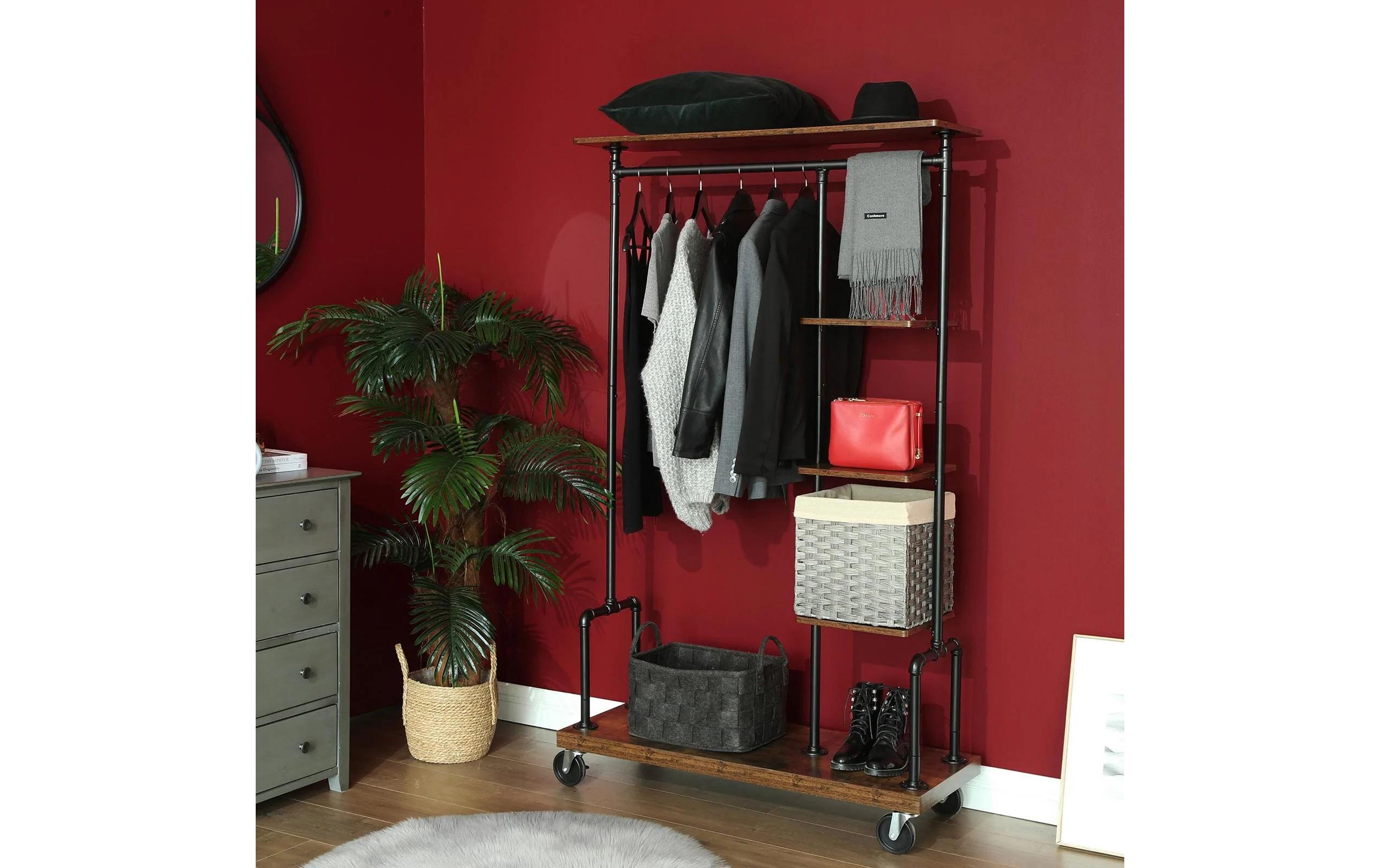 Garderobe auf Rollen 174.5 cm, Braun/Schwarz<br>Kleiderständer mit 5 Ablagen
