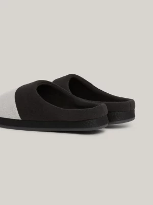 Chinelo com bandeira