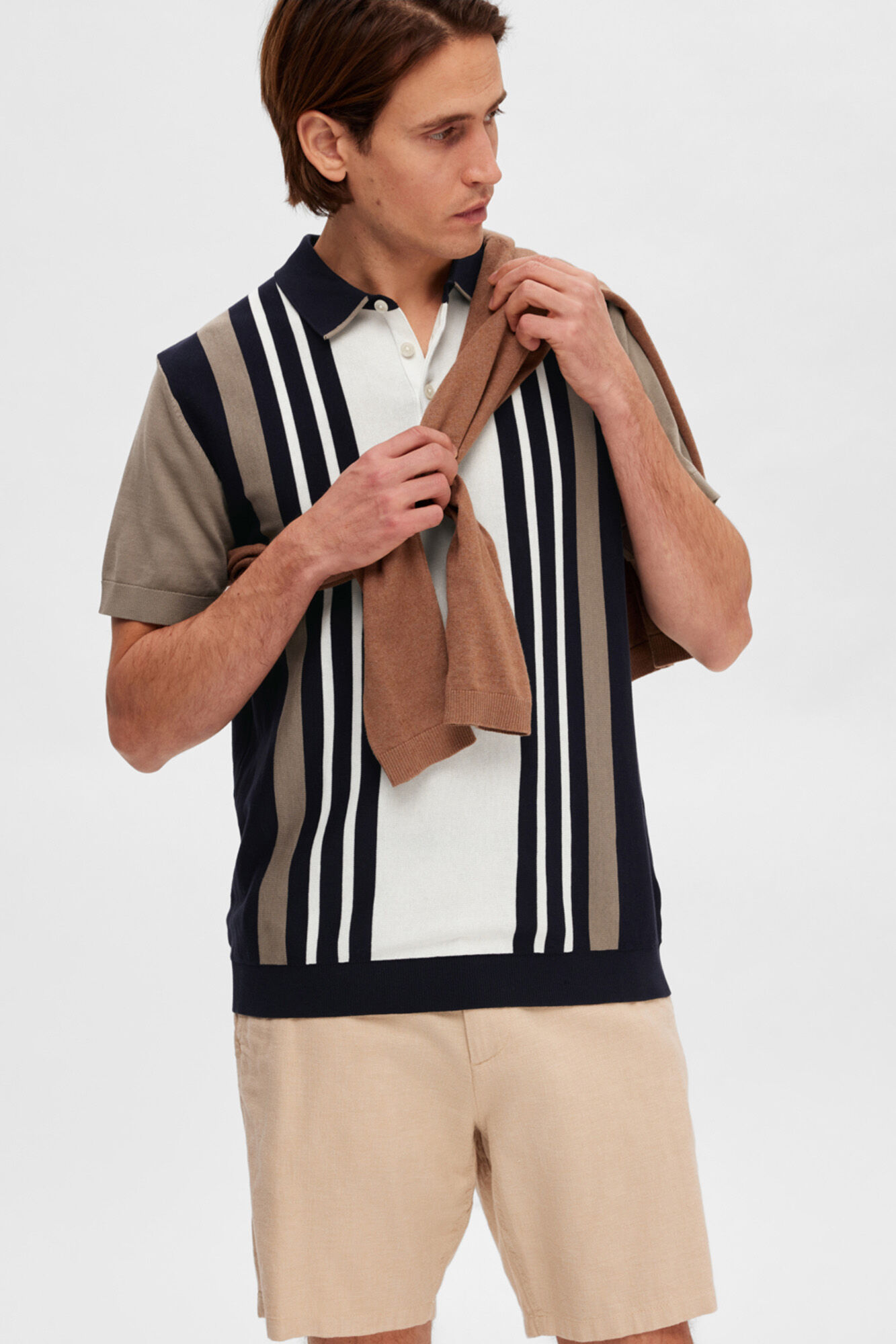 Camisa polo de manga curta em malha de algodão orgânico. - Cáqui