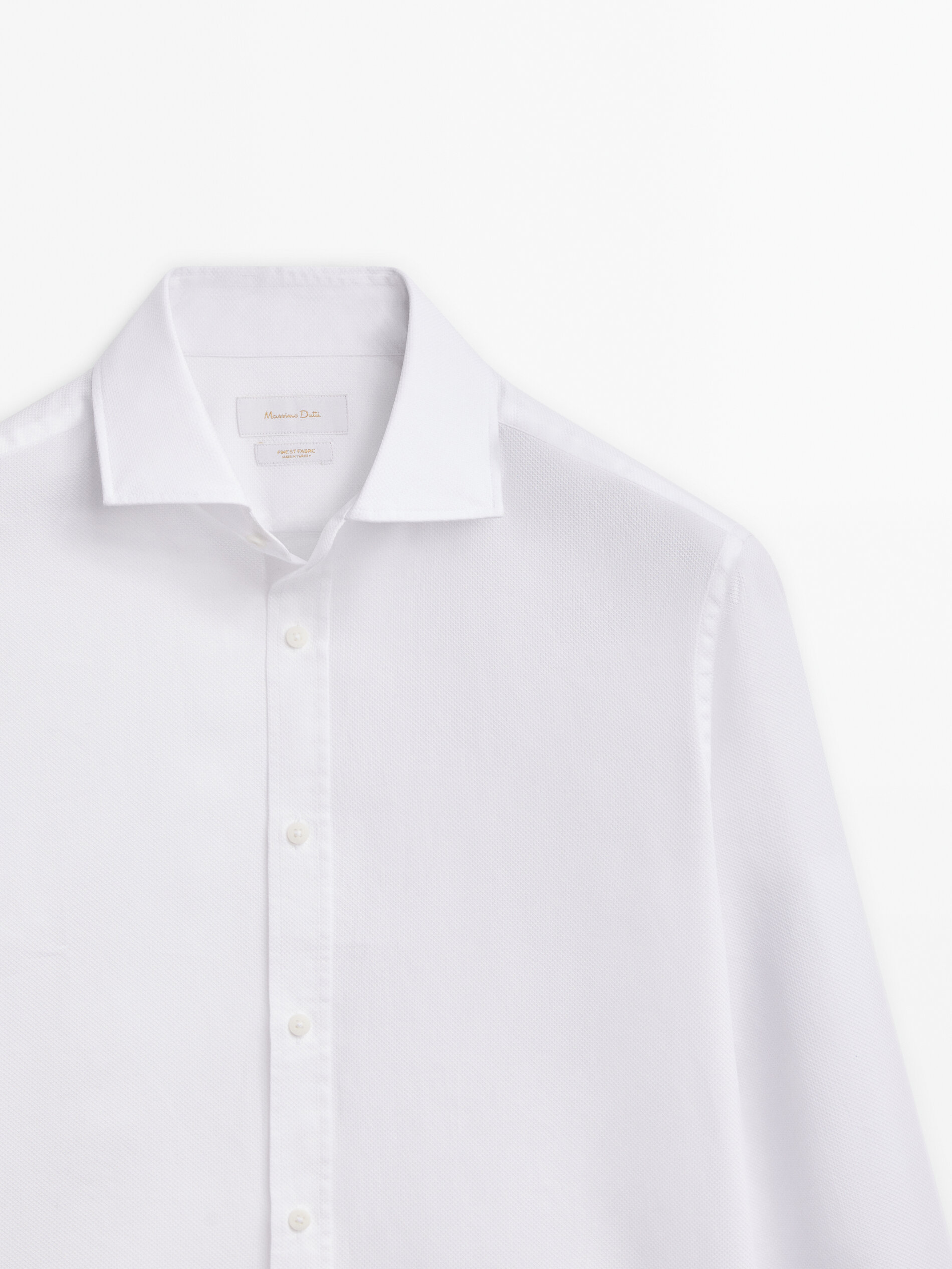 Camisa estruturada de corte slim com torção inglesa - BRANCA