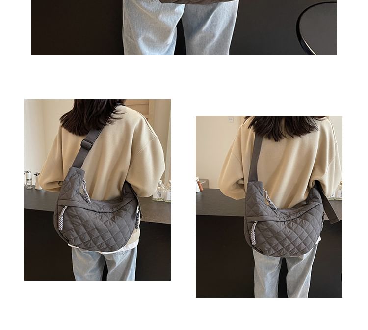 Hikuozy - Gewatteerde nylon crossbodytas met rits