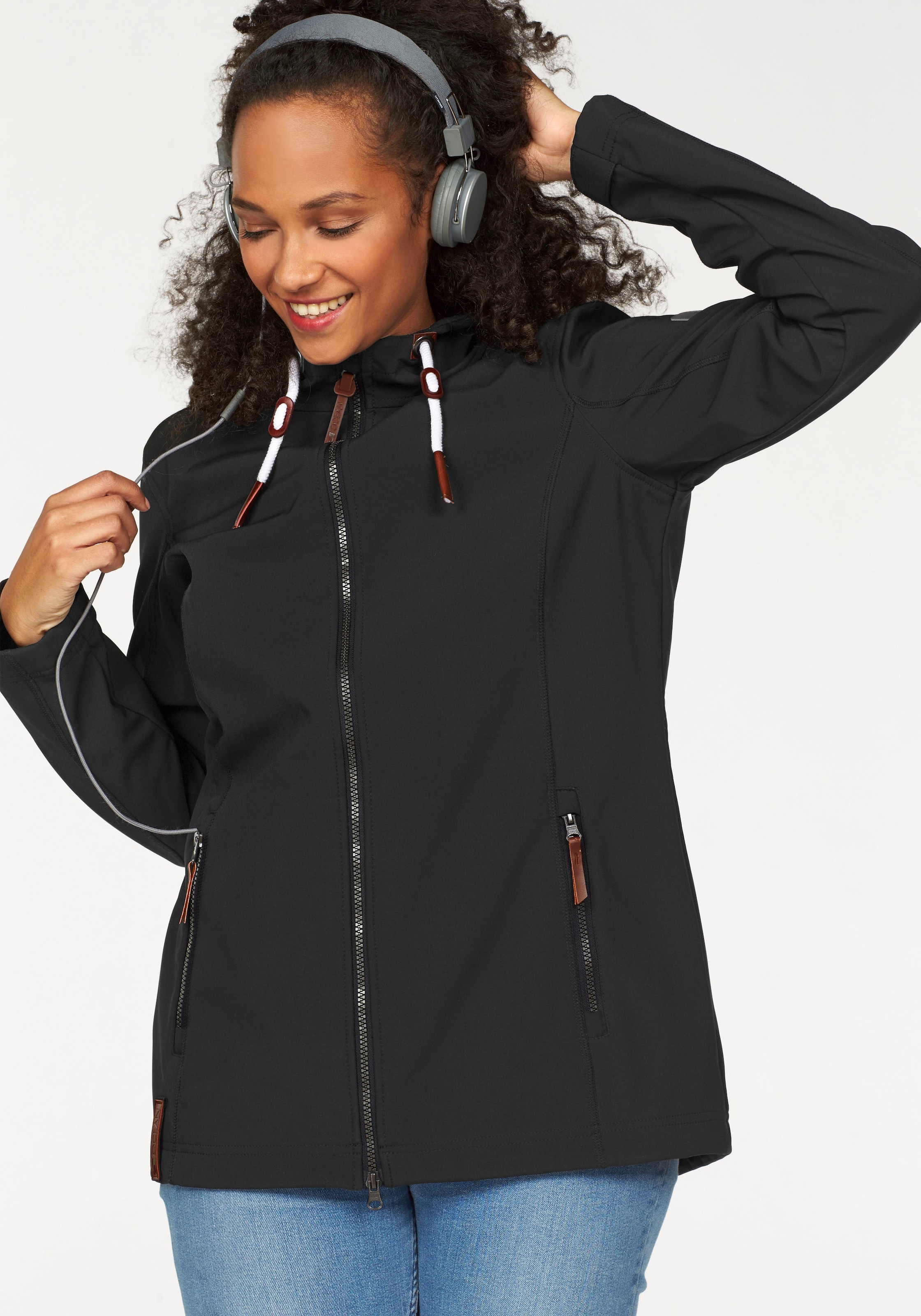 Ocean Sportswear Softshelljacke mit Kapuze für kältere Tage,  wärmendes Material,  mit Reissverschlusstaschen
