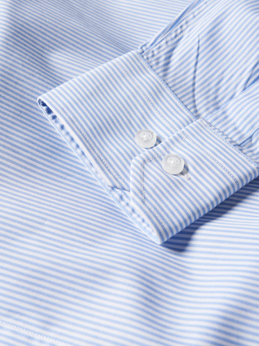 Camisa regular fit às riscas