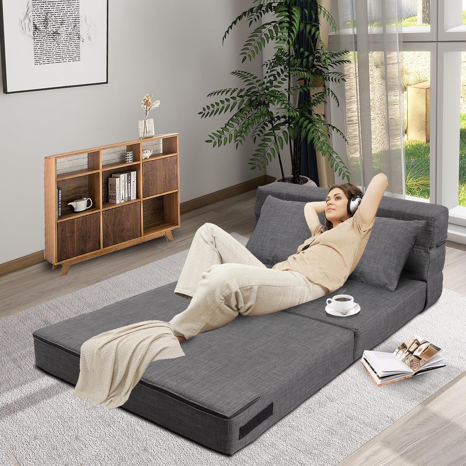ANONER Canapé Convertible 2 Places 150cm de Large, Pliable en Mousse à Mémoire de Forme & 2 Oreillers, Lit Pliant de Sol pour Chambre Salon, Gris Foncé