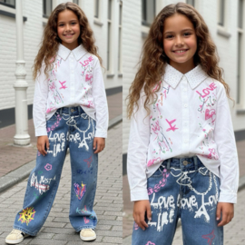 Denim street art love jeans