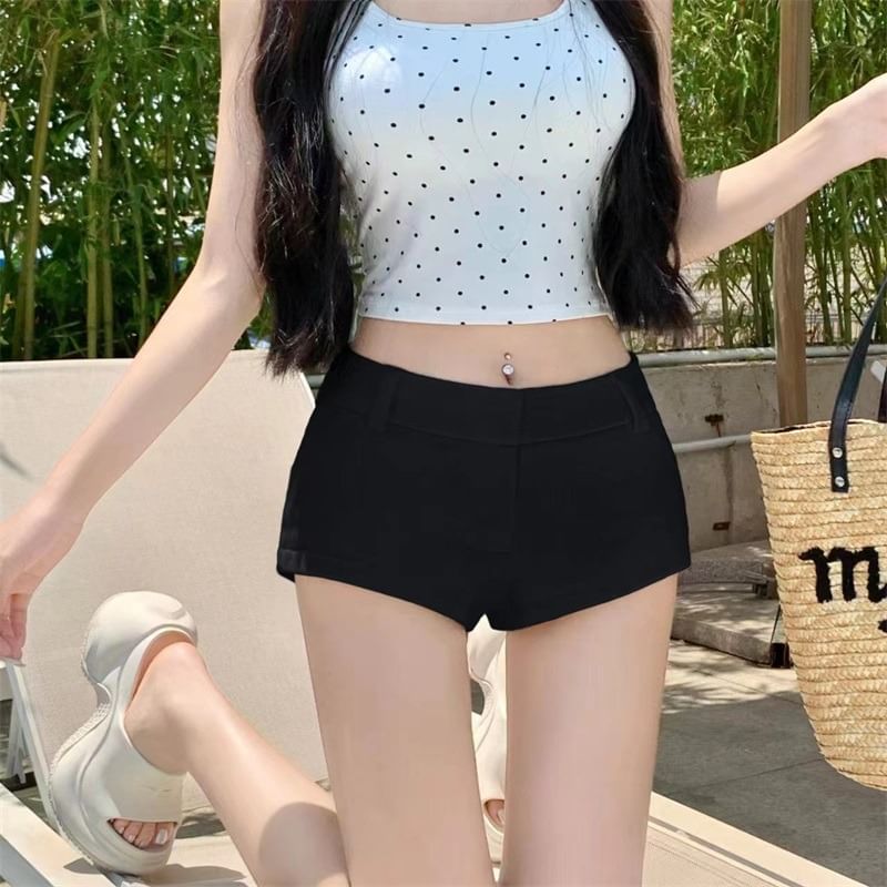Flowerisque - Mid Rise Effen Shorts