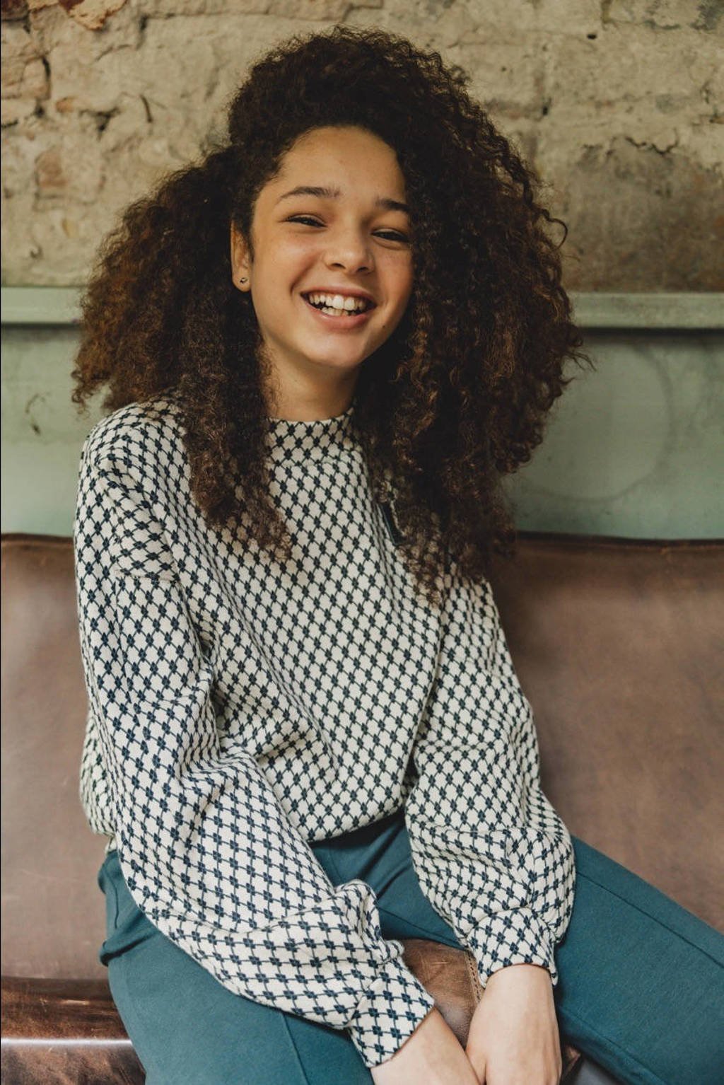 LOOXS sweater met all over print ecru/zwart