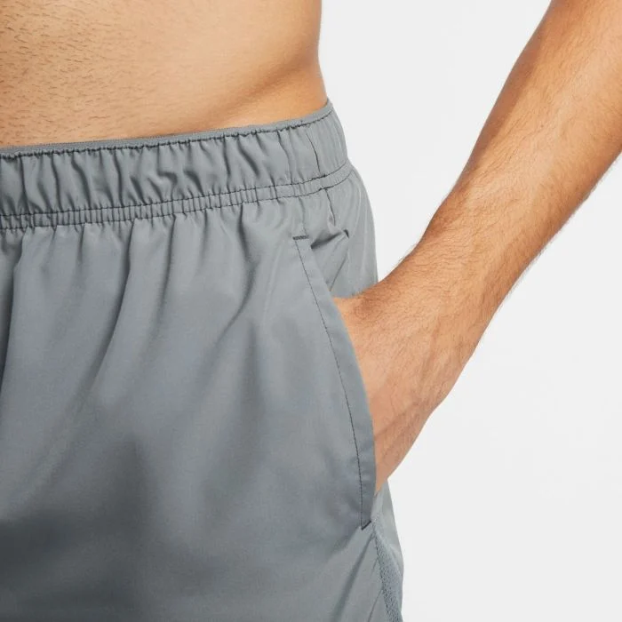 Nike Herre Shorts Dri-FIT Challenger 7 Inch Shorts Grå