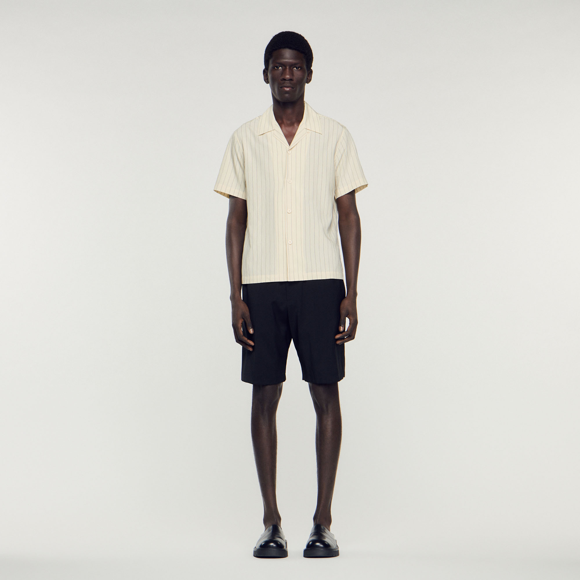 Chemise á manches courtes
