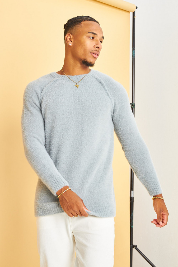 Pull gris en laine à col rond