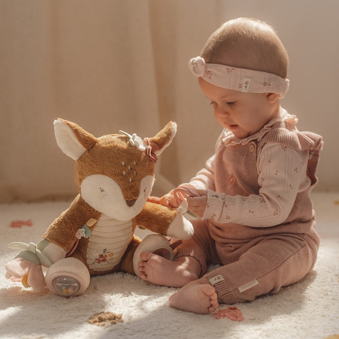 Little dutch activiteitenknuffel hert - fairy garden