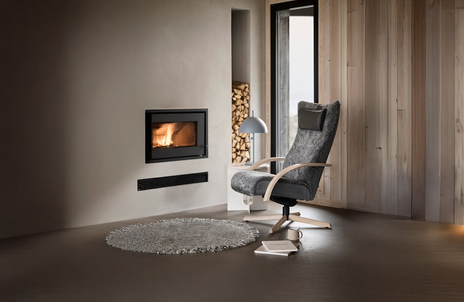 Delta Motion Wood Lenestol Fåreskinn Scandinavian Grey og S09 hvitpigmentert sokkel