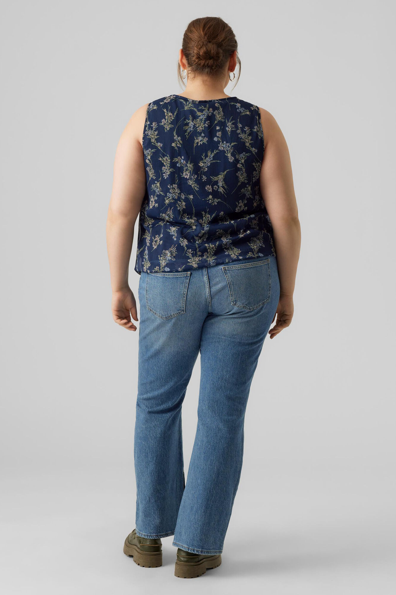 Blusa sem mangas com gola redonda plus size - Azul marinho