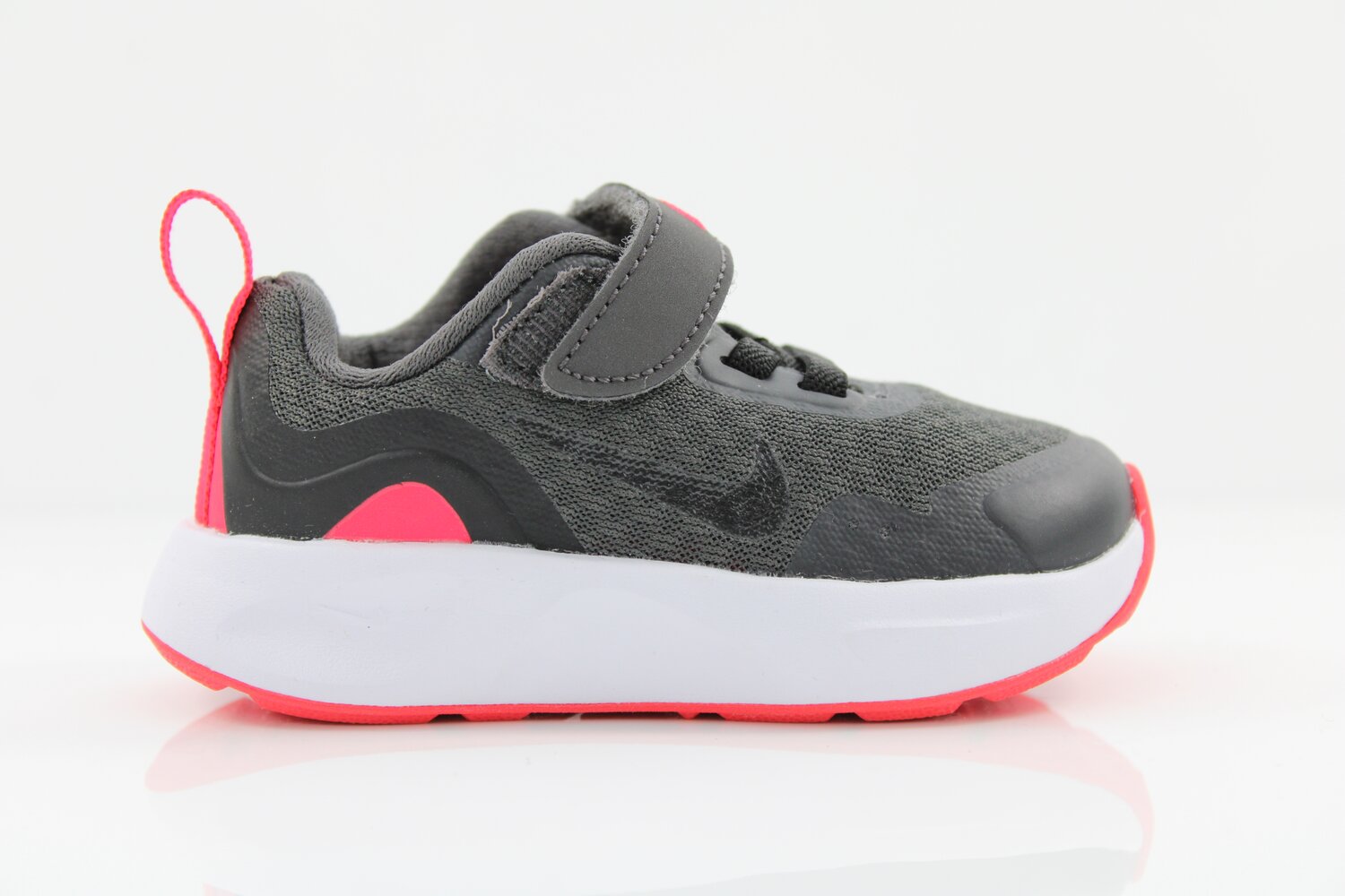Nike Sneaker