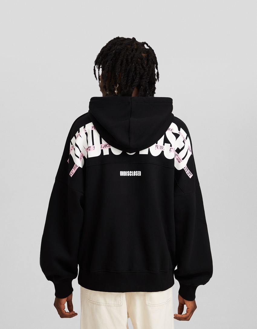 Moletom com capuz estampado